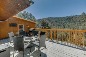 Ruidoso Cabin Rental with Hot Tub Walk to Main!